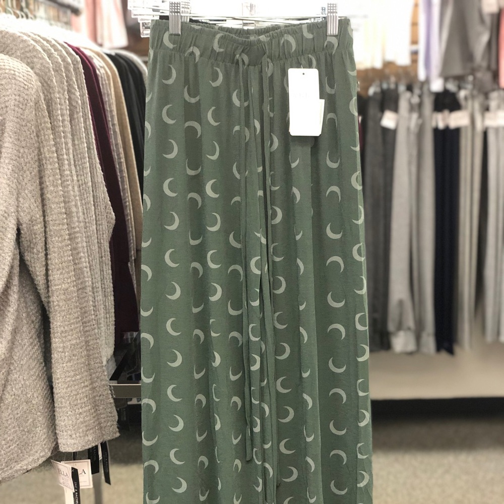 Yuna Brand Green Or Navy Blue Longing Pants